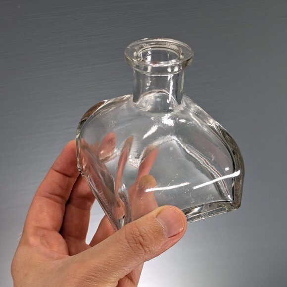 Vintage style glass large inkwell, decorative bottle with arrow stopper - Picture 5 of 8